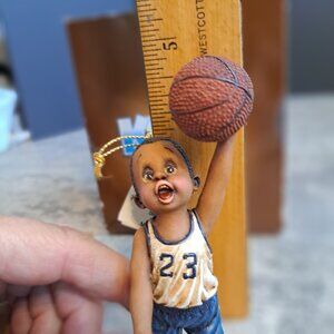 Vanmark Kutie Pies Slam Dunk Authentic Sculptured Ornament Vintage 1998
